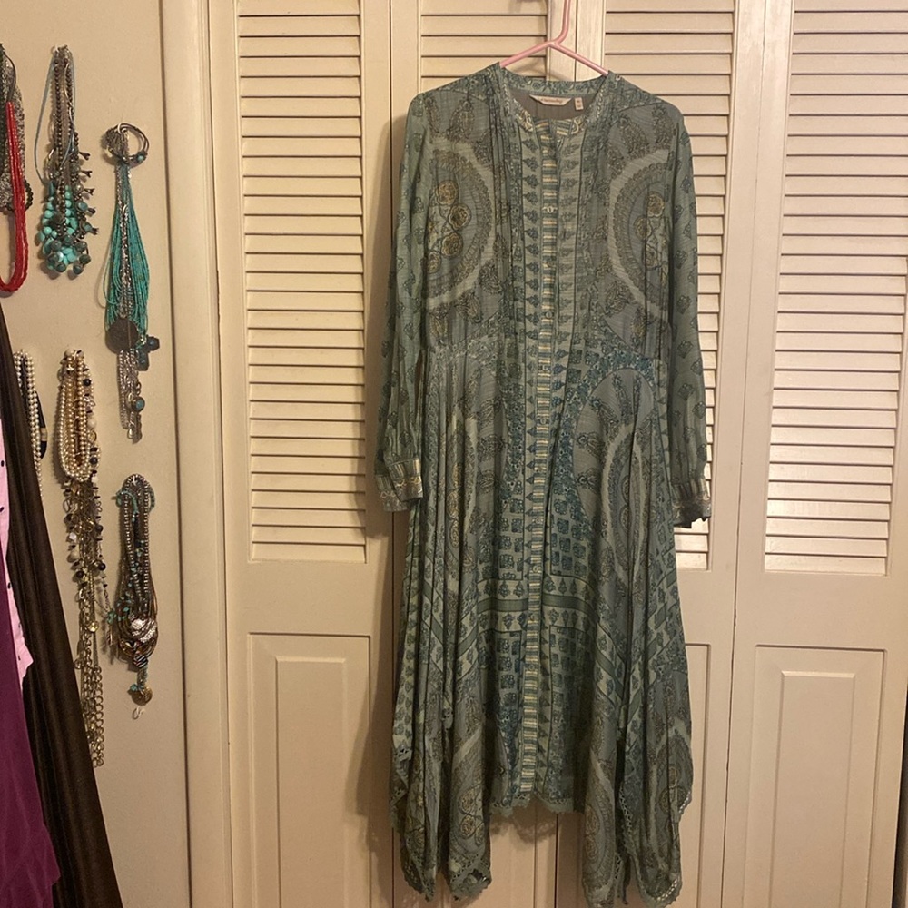 Fresh spring dress. Lots of detail!!